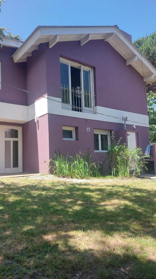 VENTA CASA CHALET EN PINAMAR!! IMPORTANTE VIVIENDA A LA VENTA! 