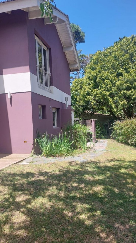 VENTA CASA CHALET EN PINAMAR!! IMPORTANTE VIVIENDA A LA VENTA! 