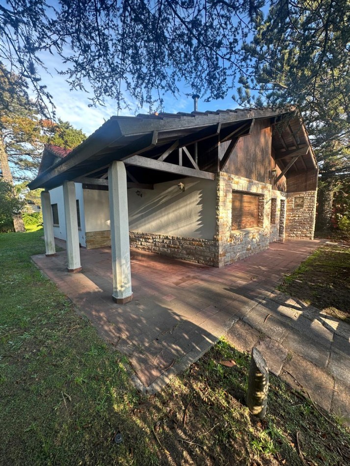CHALET EN VENTA EN VILLA GESELL