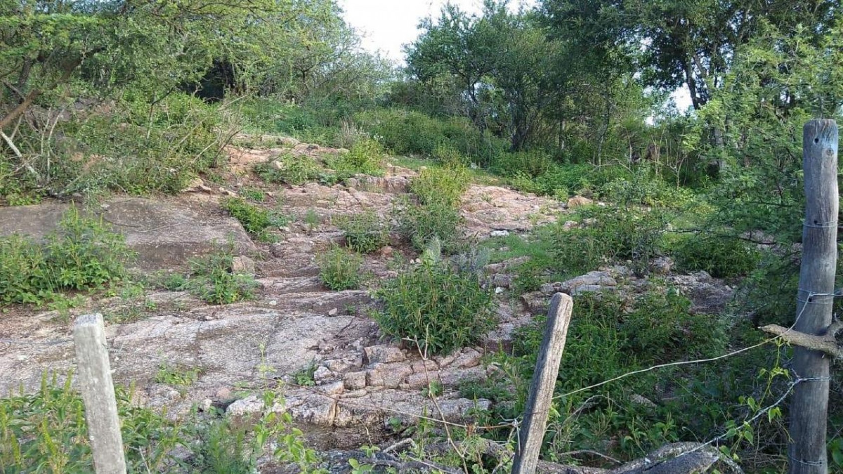 Liquido Gran lote de 2350 m2 a metros de la Cascada - Bialet Masse