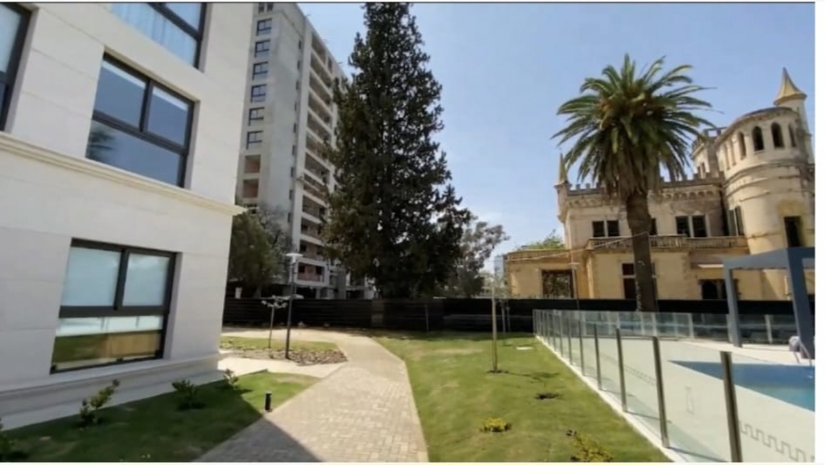 Venta de hermoso departamento en Condominio de lujo Opera Park  ENTREGA INICIAL 40% POSESION 2025