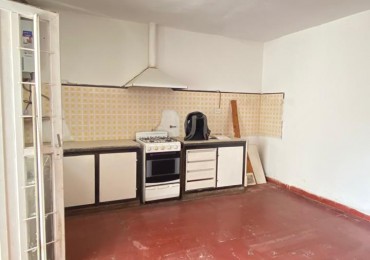 Venta de amplia propiedad con dos casas en Barrio Centro America :¡ OPORTUNIDAD UNICA!