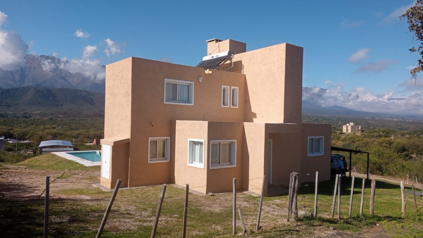 CASA EN LOS POZOS EN VENTA