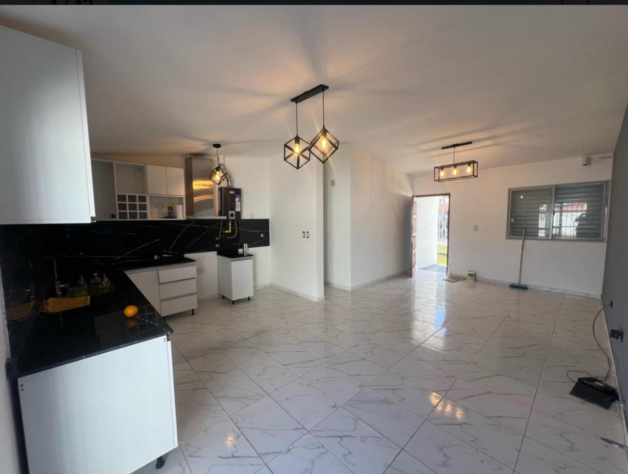 CASA RECIEN REMODELADA EN VENTA