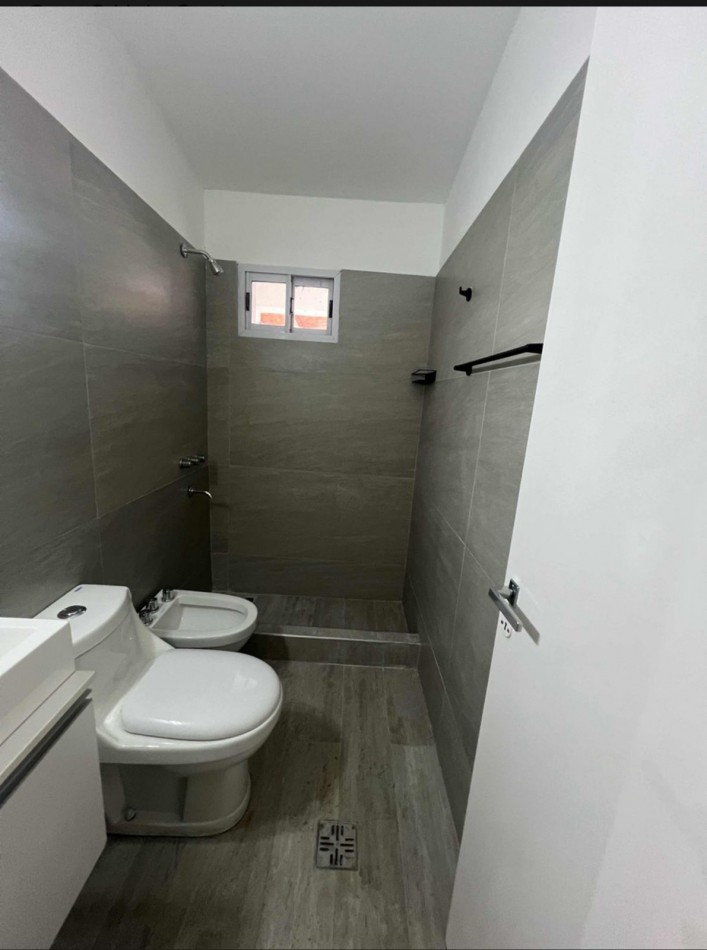 CASA RECIEN REMODELADA EN VENTA