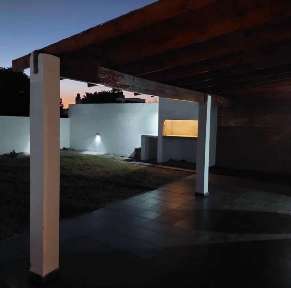 CASA RECIEN REMODELADA EN VENTA