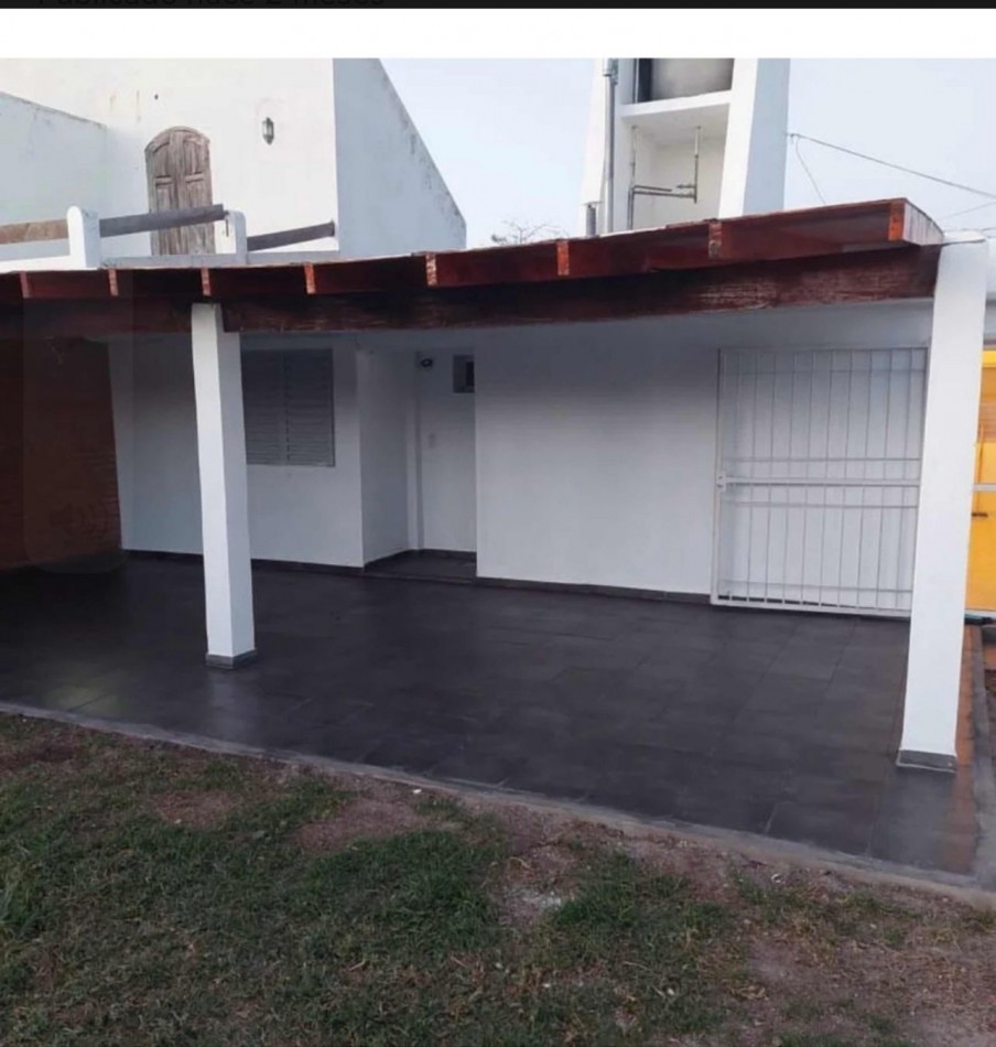 CASA RECIEN REMODELADA EN VENTA