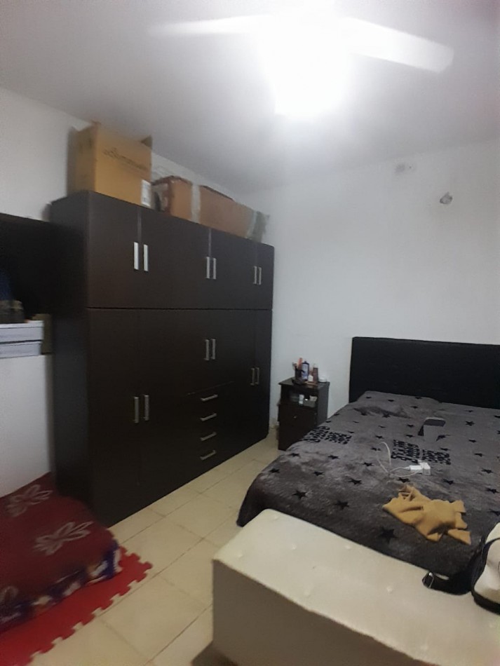 VENDE CASA ESQUINA CON GALPON Y DEPARTAMENTO