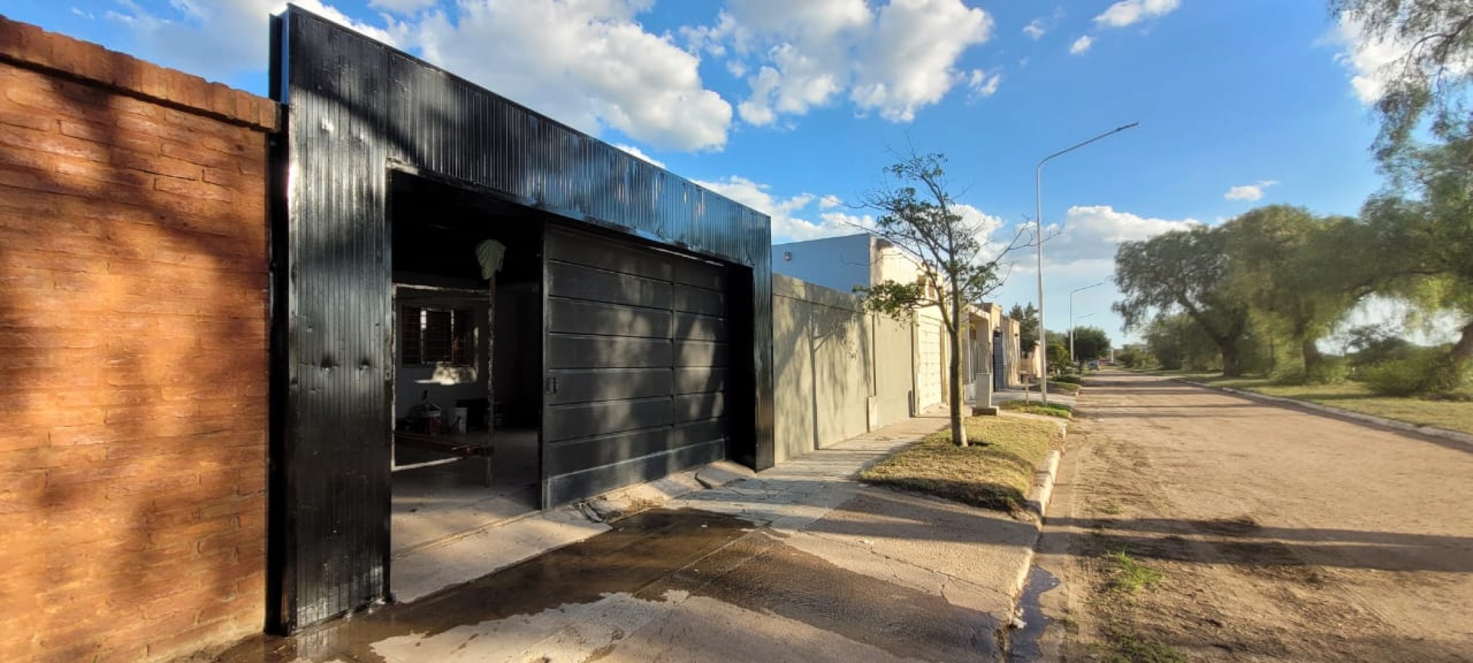 CASA EN VENTA EN LOS LAPACHOS 