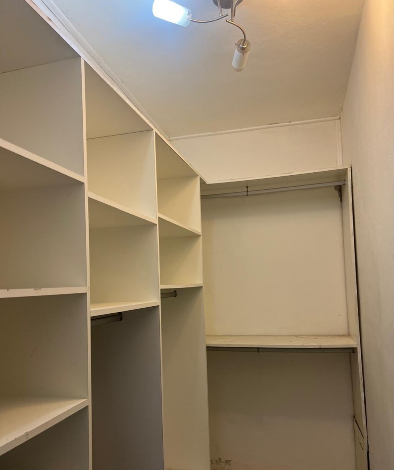 CASA EN VENTA EN LOS LAPACHOS 