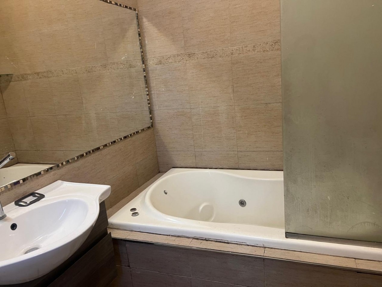 CASA EN VENTA EN LOS LAPACHOS 