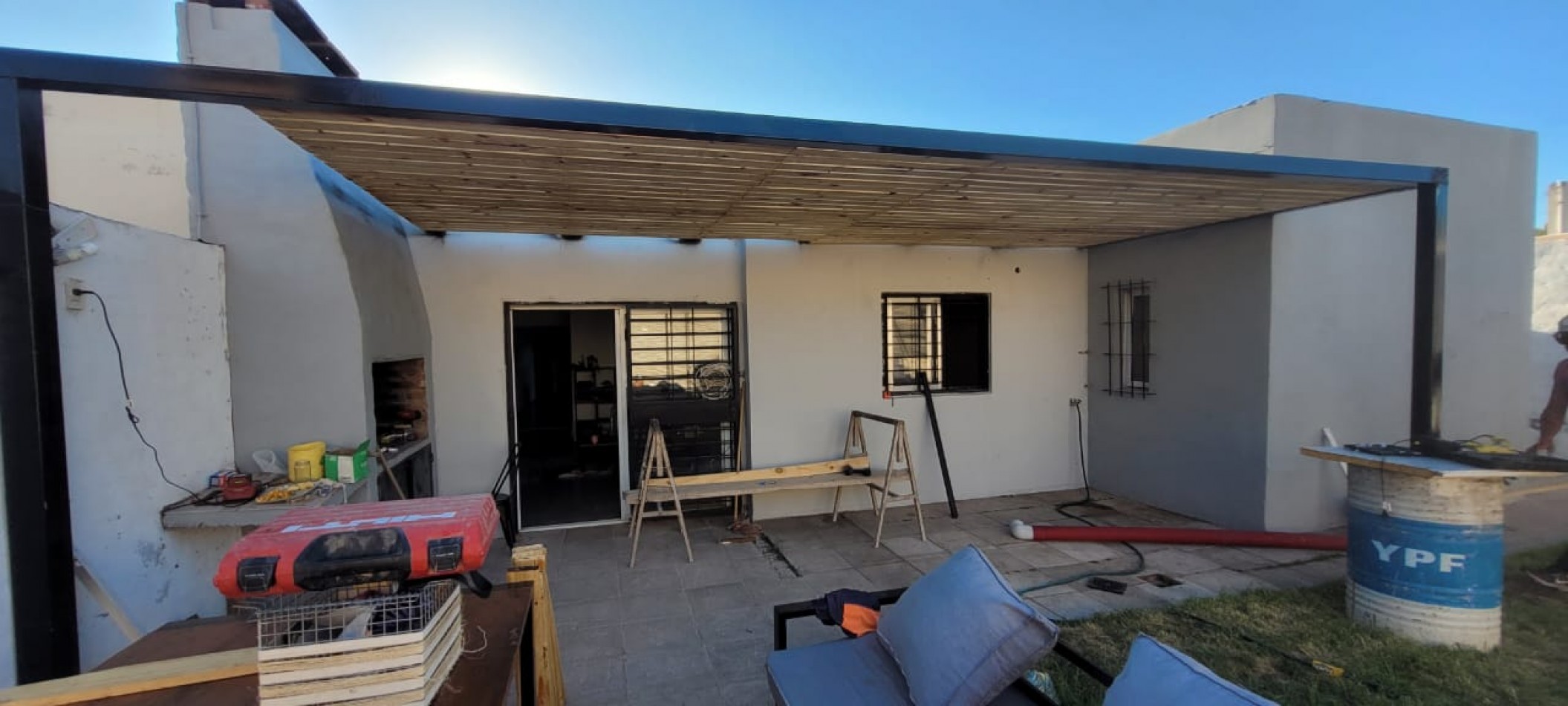 CASA EN VENTA EN LOS LAPACHOS 