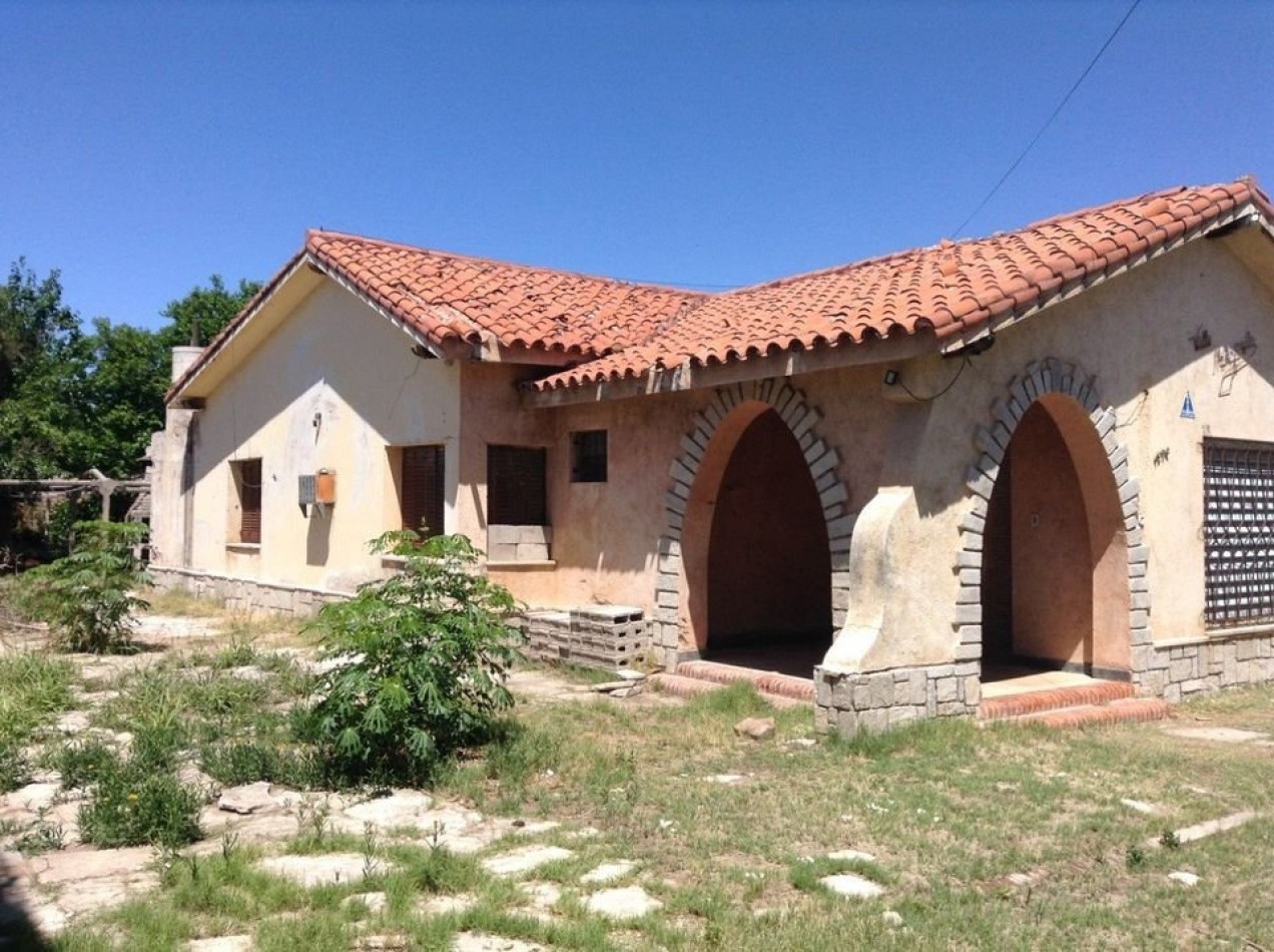 VENDO CASA CON TERRENO EN SAN LUIS