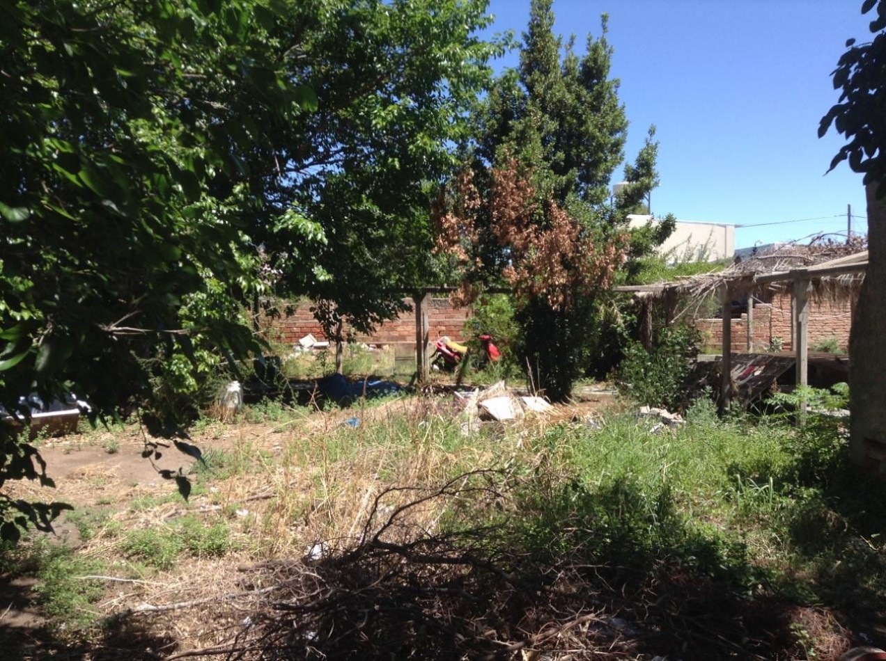 VENDO CASA CON TERRENO EN SAN LUIS