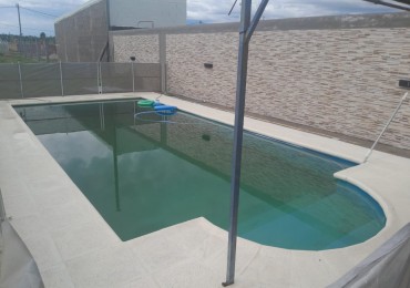 LOTE CON PISCINA BARRIO PRIVADO LAS LAJAS EN VENTA