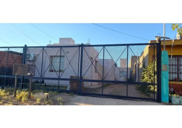 vendo 2 casas en un lote